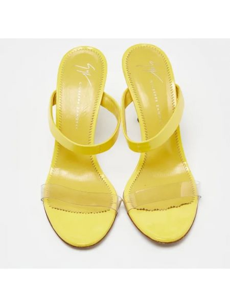Sandalias de cuero Giuseppe Zanotti Pre-owned amarillo
