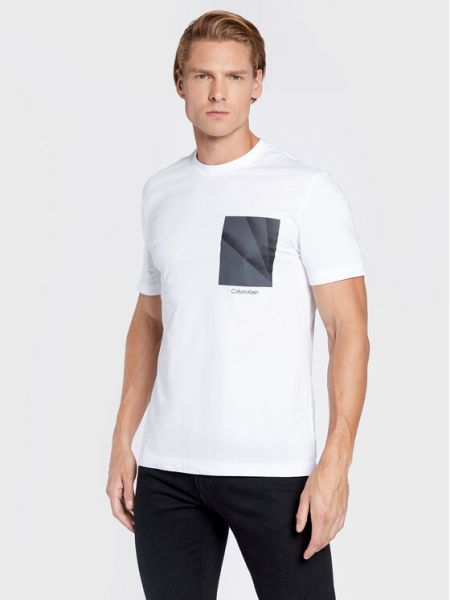 Тениска Calvin Klein бяло