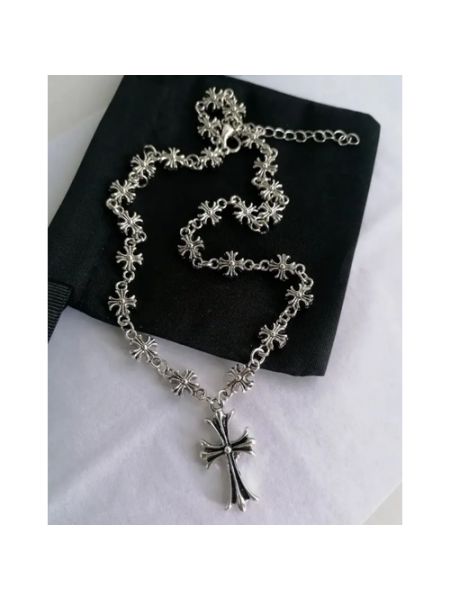 Ожерелье с сердечками "кресты"