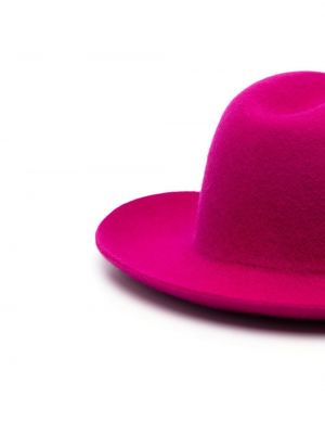 Vilnas cepure ar izšuvumiem Ruslan Baginskiy rozā