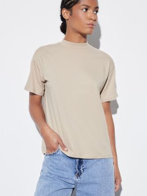 Pletené bavlnené tričko so stojačikom Trendyol