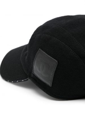 Kepurė su snapeliu Chanel Pre-owned juoda