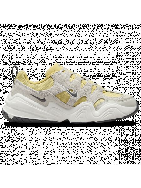 Chaussures de ville Nike doré