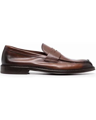 Loafer-kingad distressed Doucal's pruun