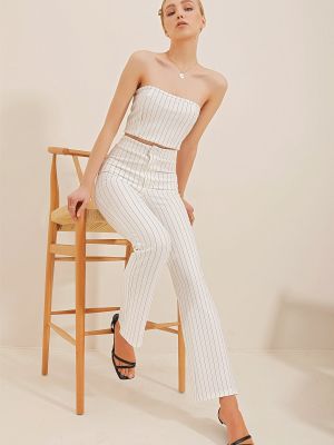 Relaxed панталон Trend Alaçatı Stili бяло