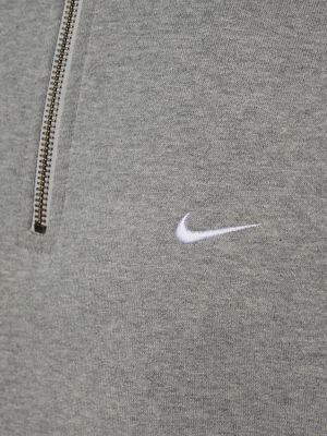 Памучен суитчър Nike сиво