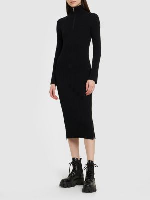 Krepové viskózové dlouhé šaty Moncler černé