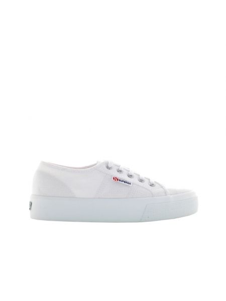 Białe sneakersy Superga