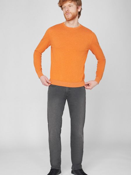 Оранжевый пуловер Pierre Cardin