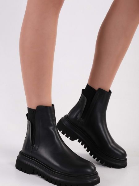 Kotníkové boty Shoeberry černé