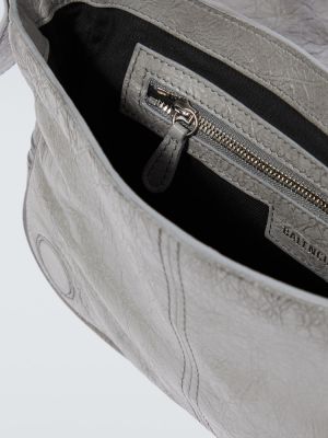 Usnjena crossbody torbica Balenciaga siva