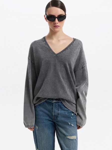 Серый пуловер Love Republic