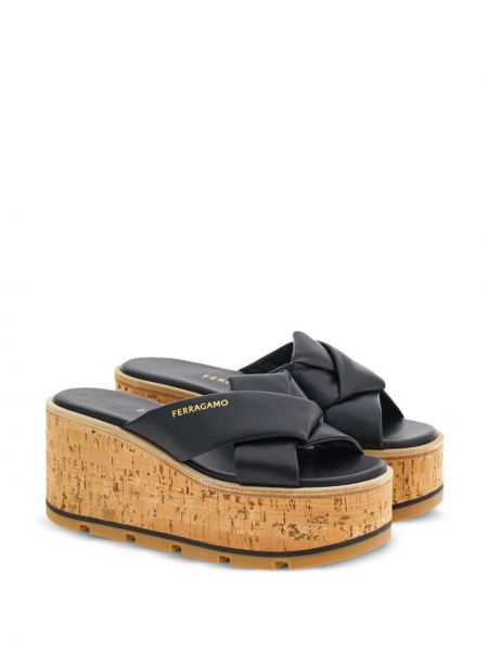 Leder sandale mit print Ferragamo schwarz