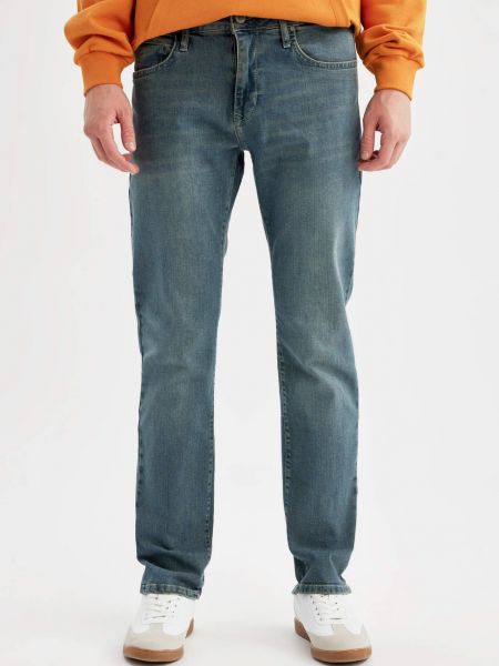 Priliehavé džínsy Defacto