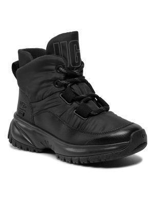 Škornji za sneg s čipko Ugg črna