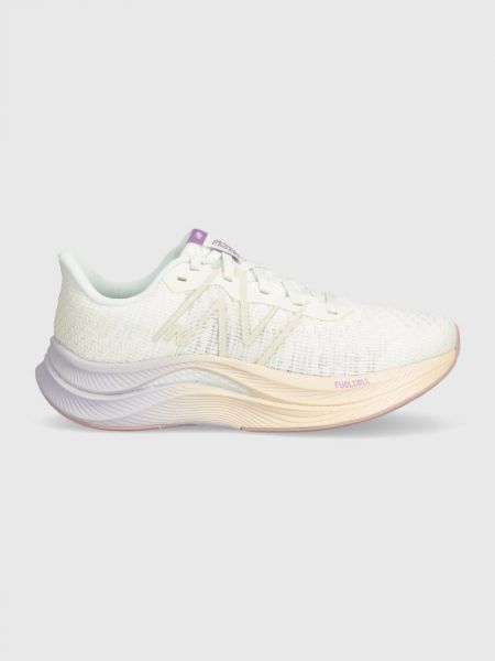 Sneakers New Balance FuelCell lila