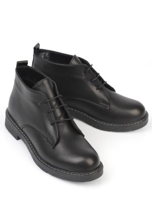 Обувки до глезена без ток Capone Outfitters черно