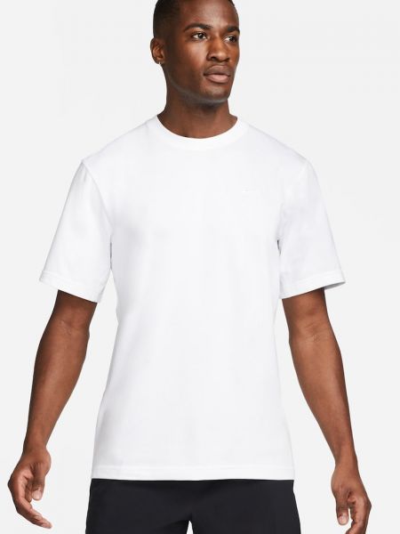 Спортивная футболка Nike белая