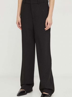 Jednobarevné kalhoty s vysokým pasem Gestuz černé