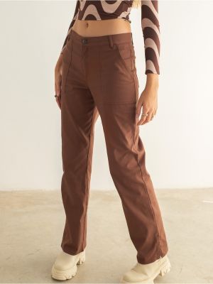 Pantalones rectos con bolsillos The-are marrón