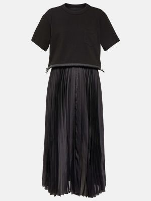 Plisované saténové midi šaty jersey Sacai černé