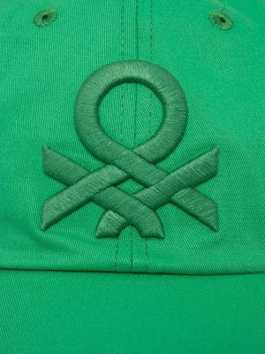 Czapka z daszkiem bawełniana United Colors Of Benetton zielona