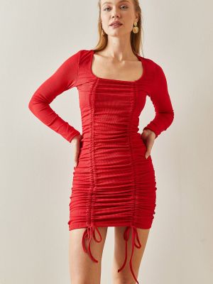 Mini šaty Xhan červená
