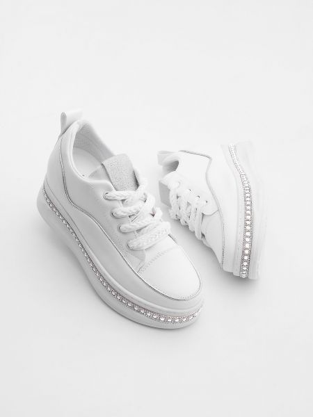 Sneakers gyöngyökkel sarokkal Marjin fehér