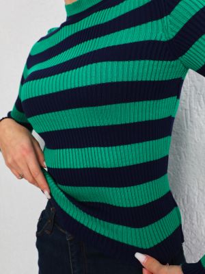 Pruhovaný sveter na gombíky Bi̇keli̇fe zelená