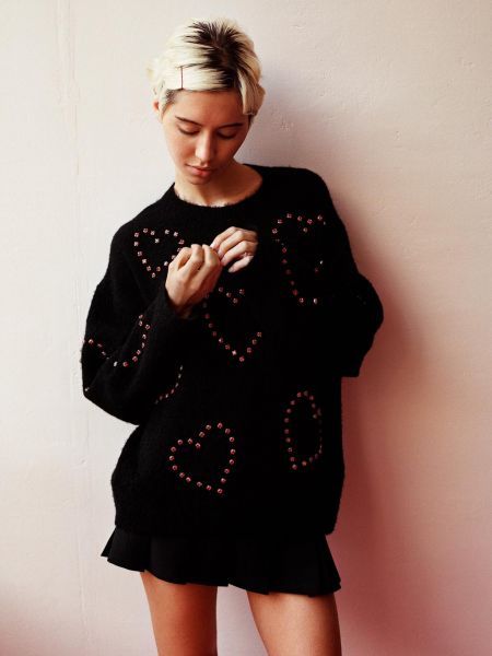 Трикотажный свитер с сердечками Zara черный