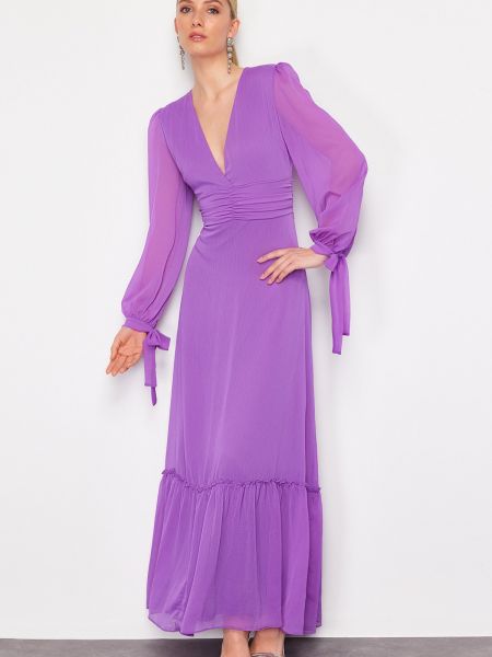 Вечерна рокля от шифон Trendyol виолетово