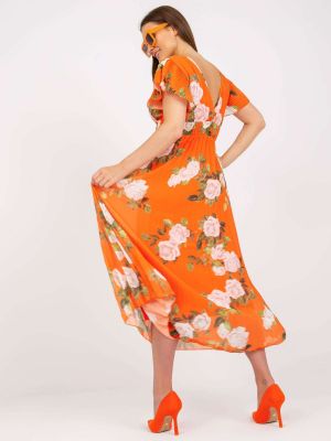 Pliszírozott virágos midi ruha Fashionhunters narancsszínű