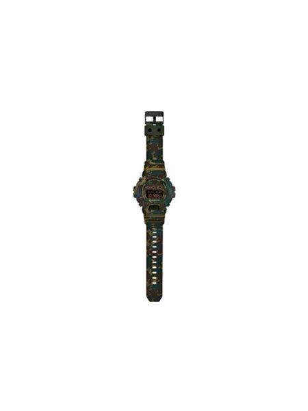 Камуфляжные часы Casio зеленые