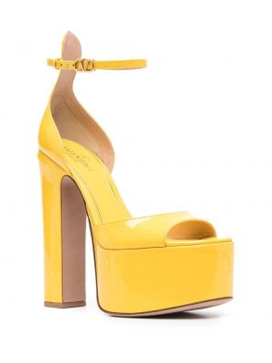 Sandały skórzane Valentino Garavani żółte