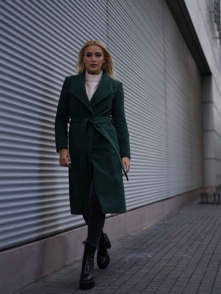 Шерстяное пальто Innes Atelier зеленое