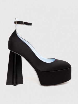 Ниски обувки Chiara Ferragni черно
