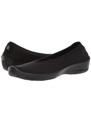 Туфли на каблуке на низком каблуке Arcopedico черные
