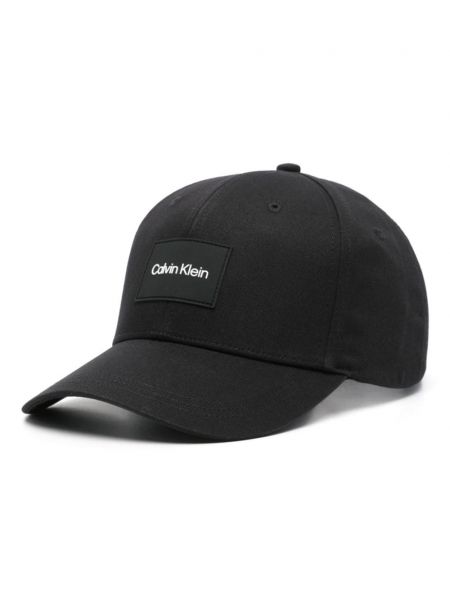 Памучна шапка Calvin Klein черно