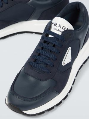 Sneaker Prada braun