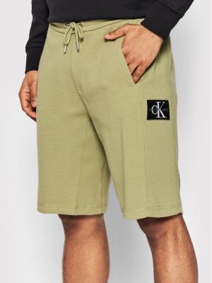 Спортни шорти Calvin Klein Jeans зелено