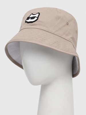 Памучна шапка с козирки Karl Lagerfeld бежово