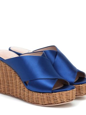 Saténové sandále na kline Miu Miu modrá