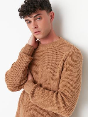 Priliehavý sveter Trendyol hnedá